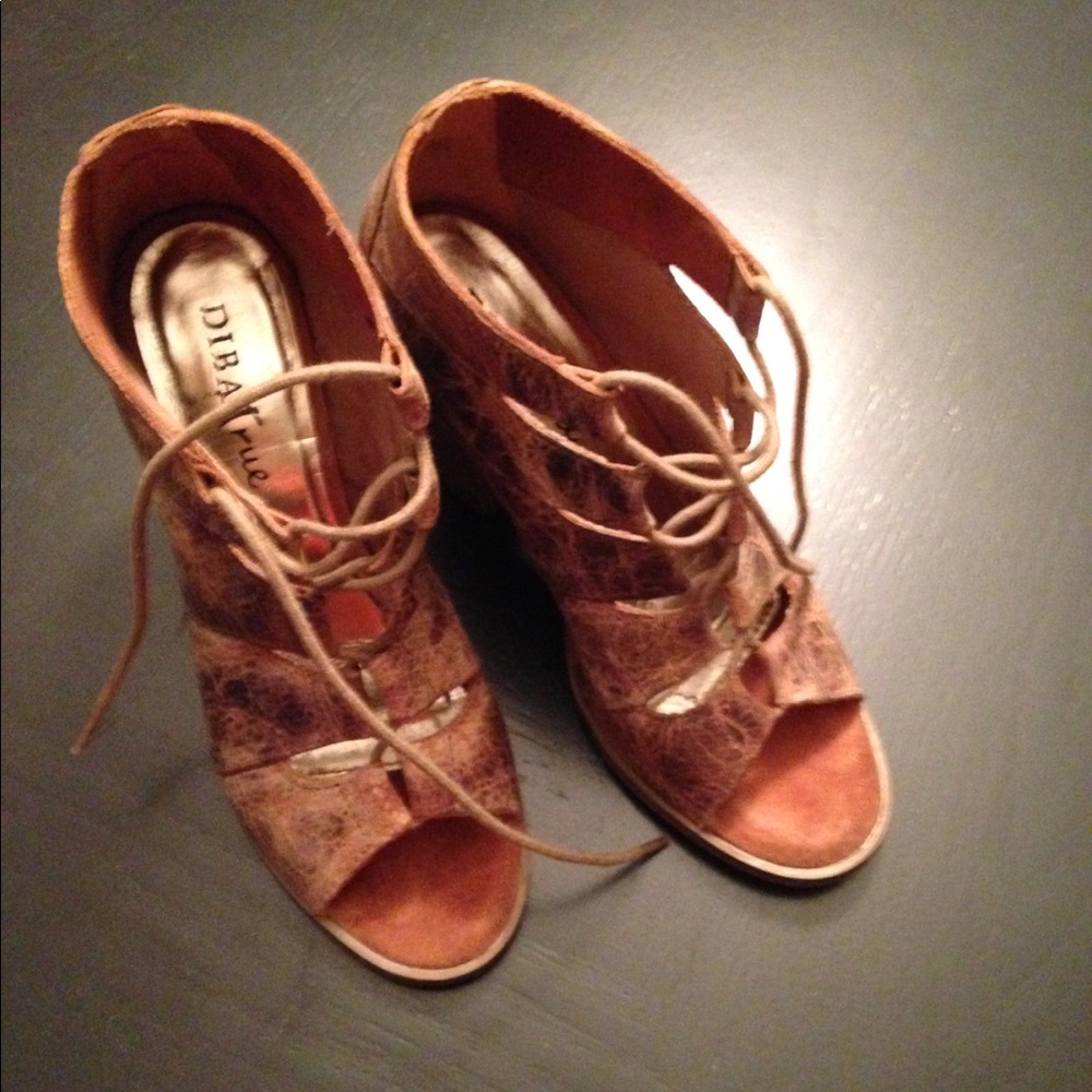 Lace up booties